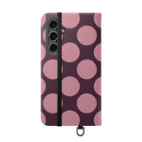 Samsung Galaxy S24 Plus vegānas ādas maciņš - Pink Plum Polka Dot dizains